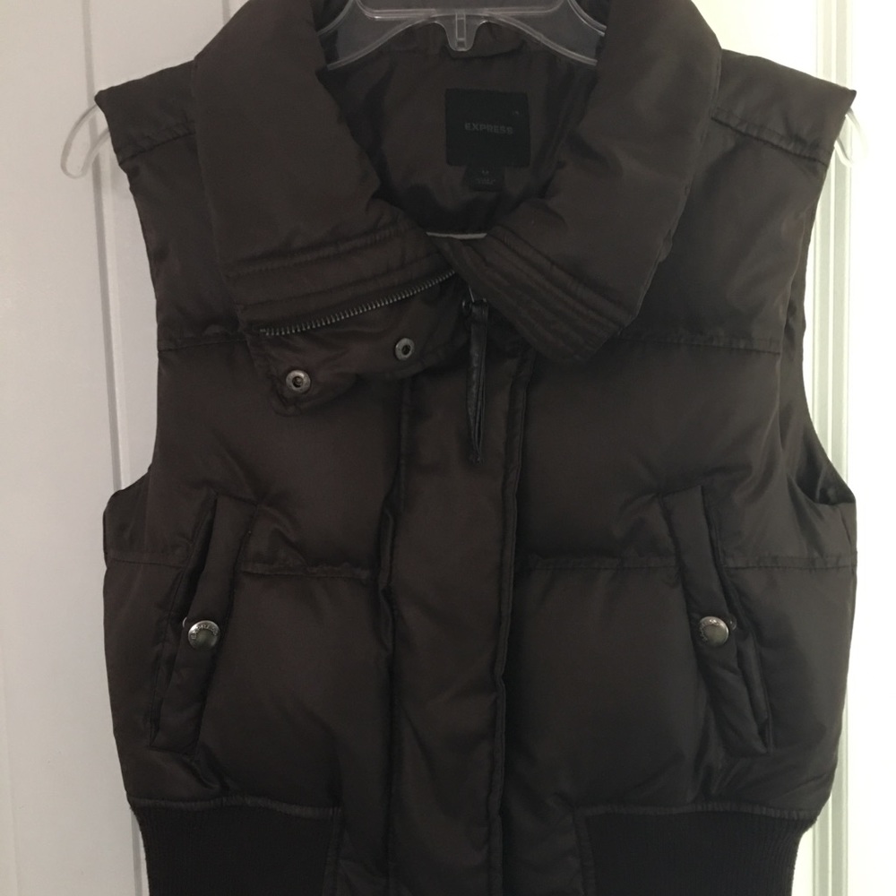 Express puffy vest